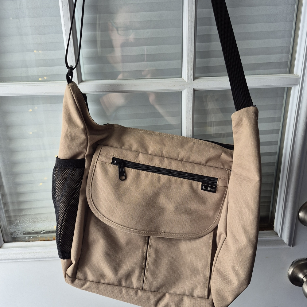 L.L. Bean Beige Women's Travel Bag